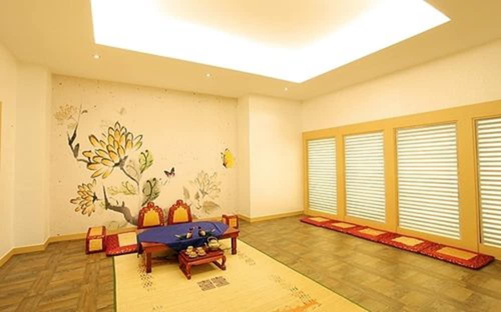 Hotel Sunshine Daejeon Bagian luar foto