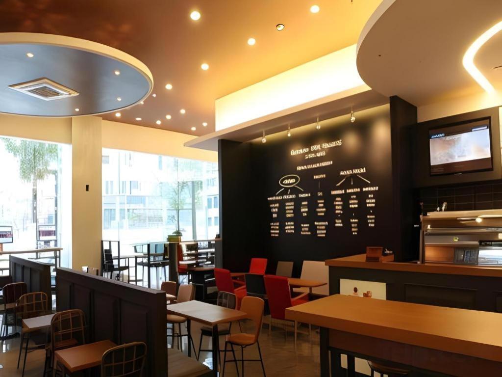 Hotel Sunshine Daejeon Bagian luar foto
