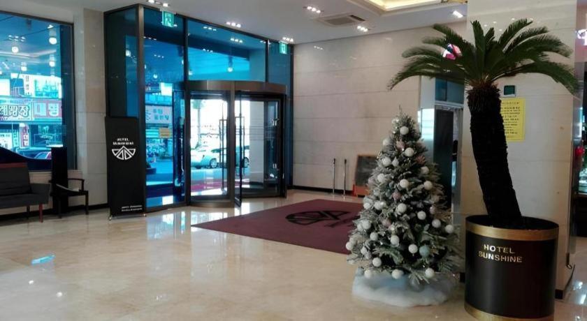 Hotel Sunshine Daejeon Bagian luar foto