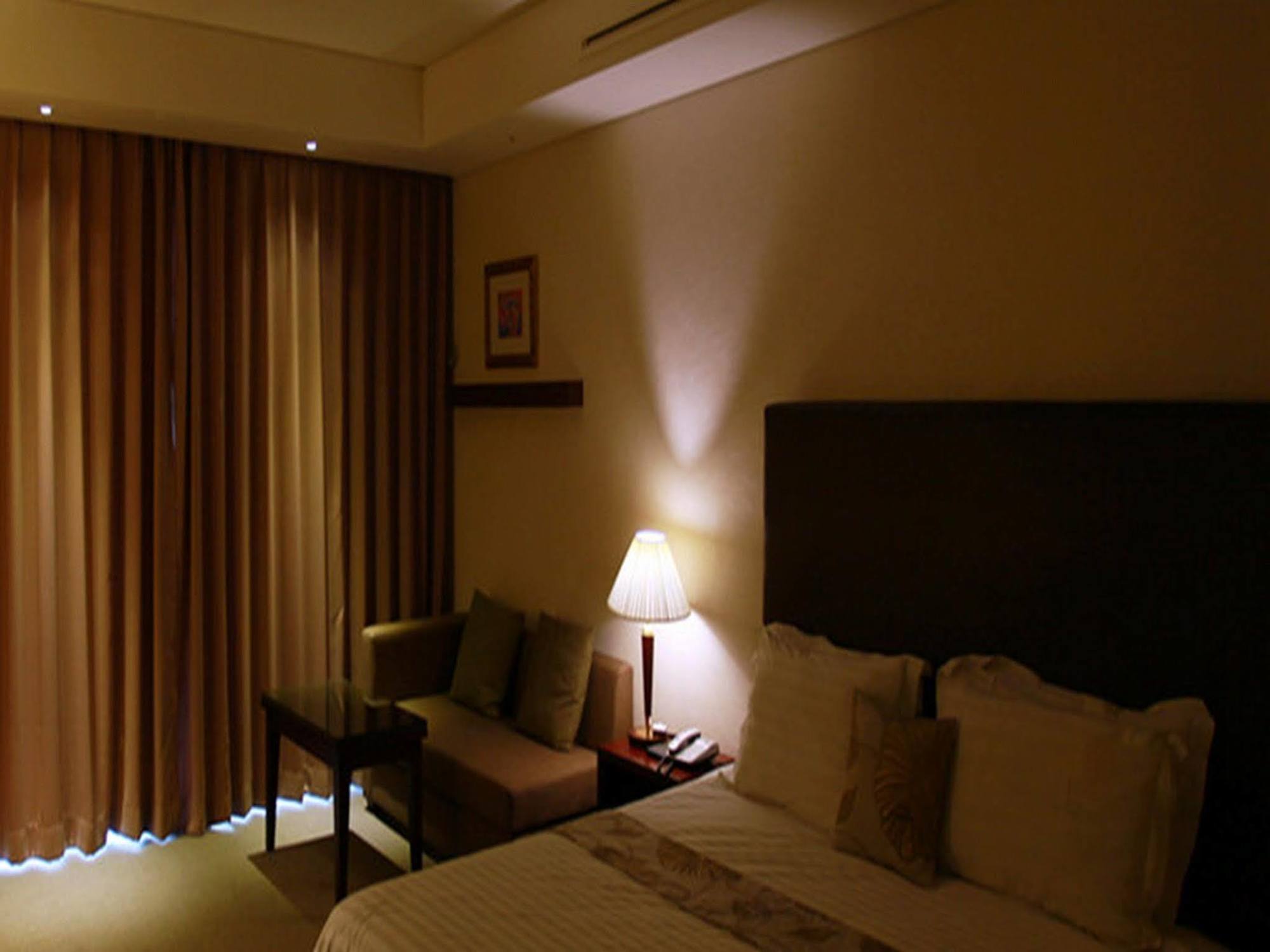 Hotel Sunshine Daejeon Bagian luar foto